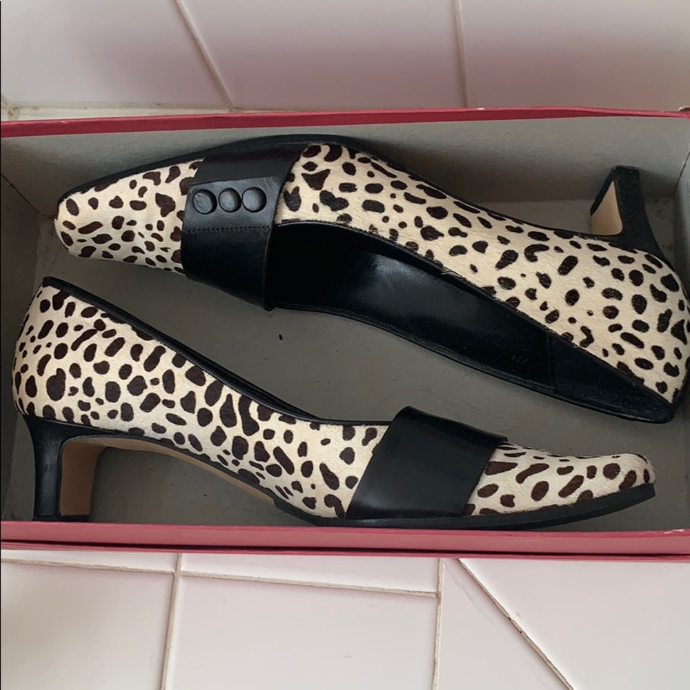 VanEli pony hair pump